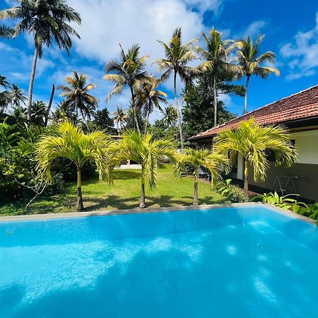 Jaya Villa Хикадува Екстериор снимка