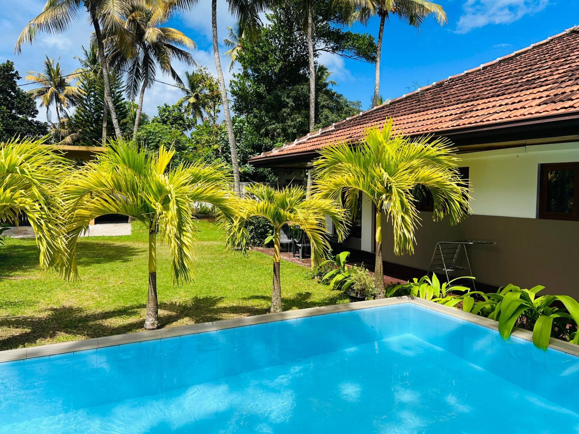Jaya Villa Хикадува Екстериор снимка