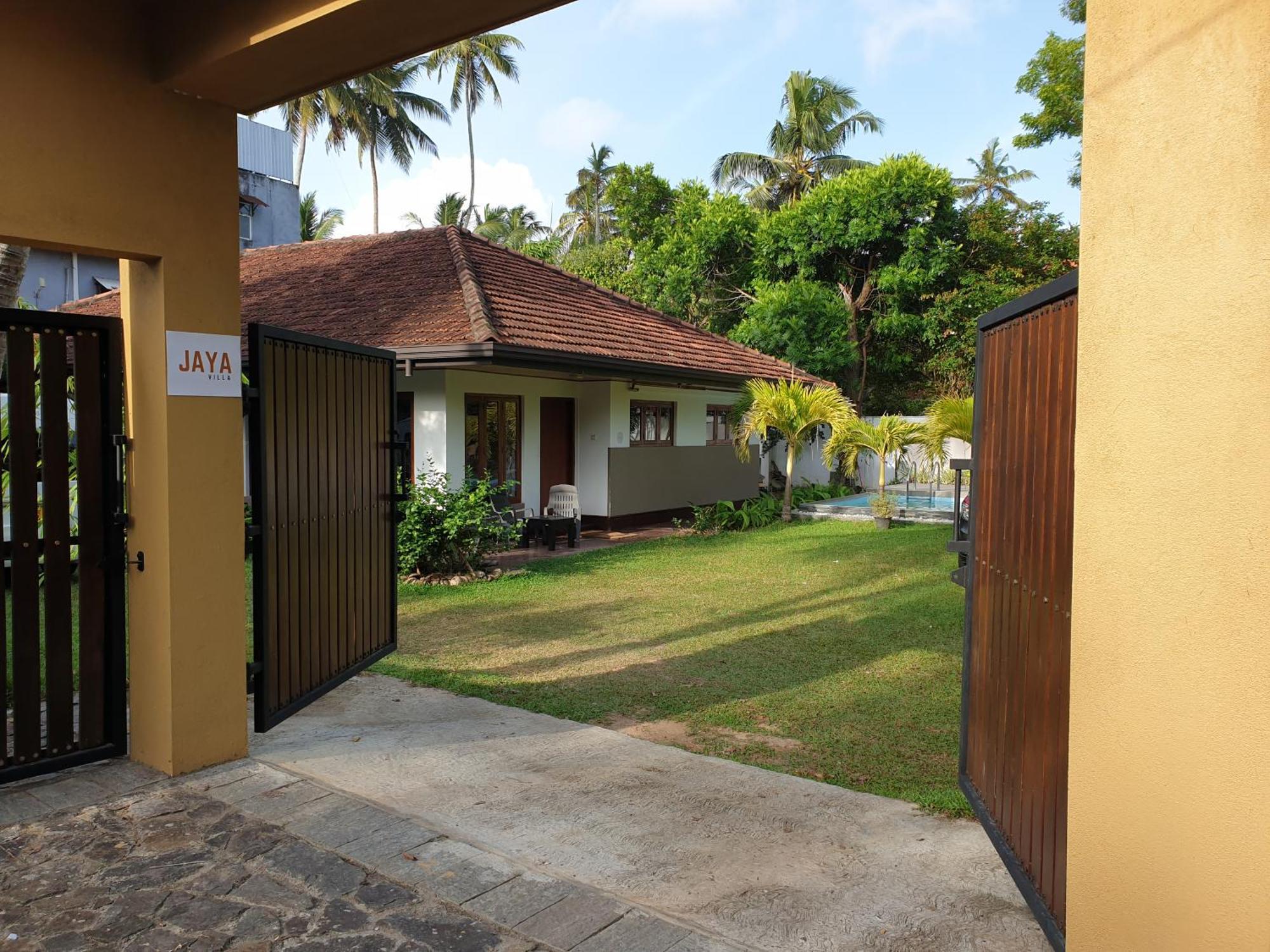 Jaya Villa Хикадува Екстериор снимка